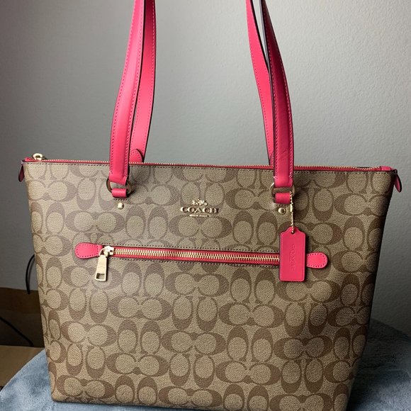 Coach Gallery Tote - Picture 1 of 5
